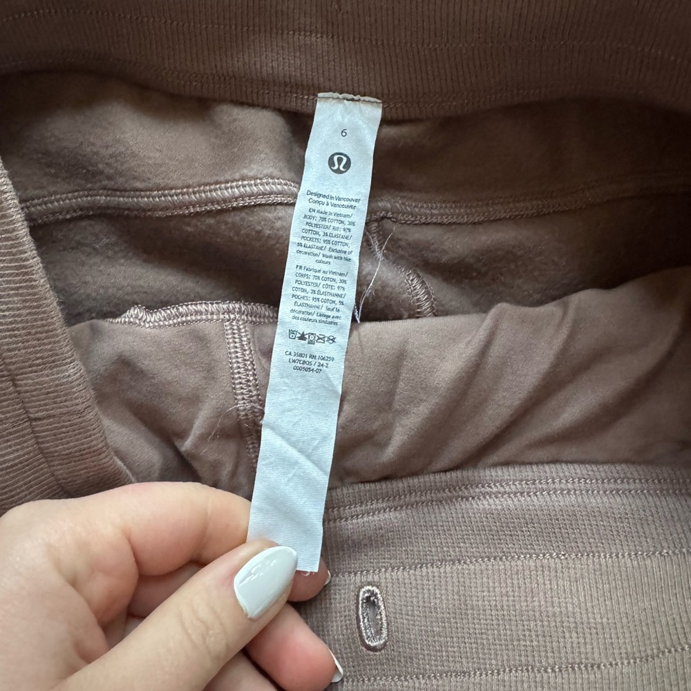 Lululemon Shorts - Picture 3 of 3